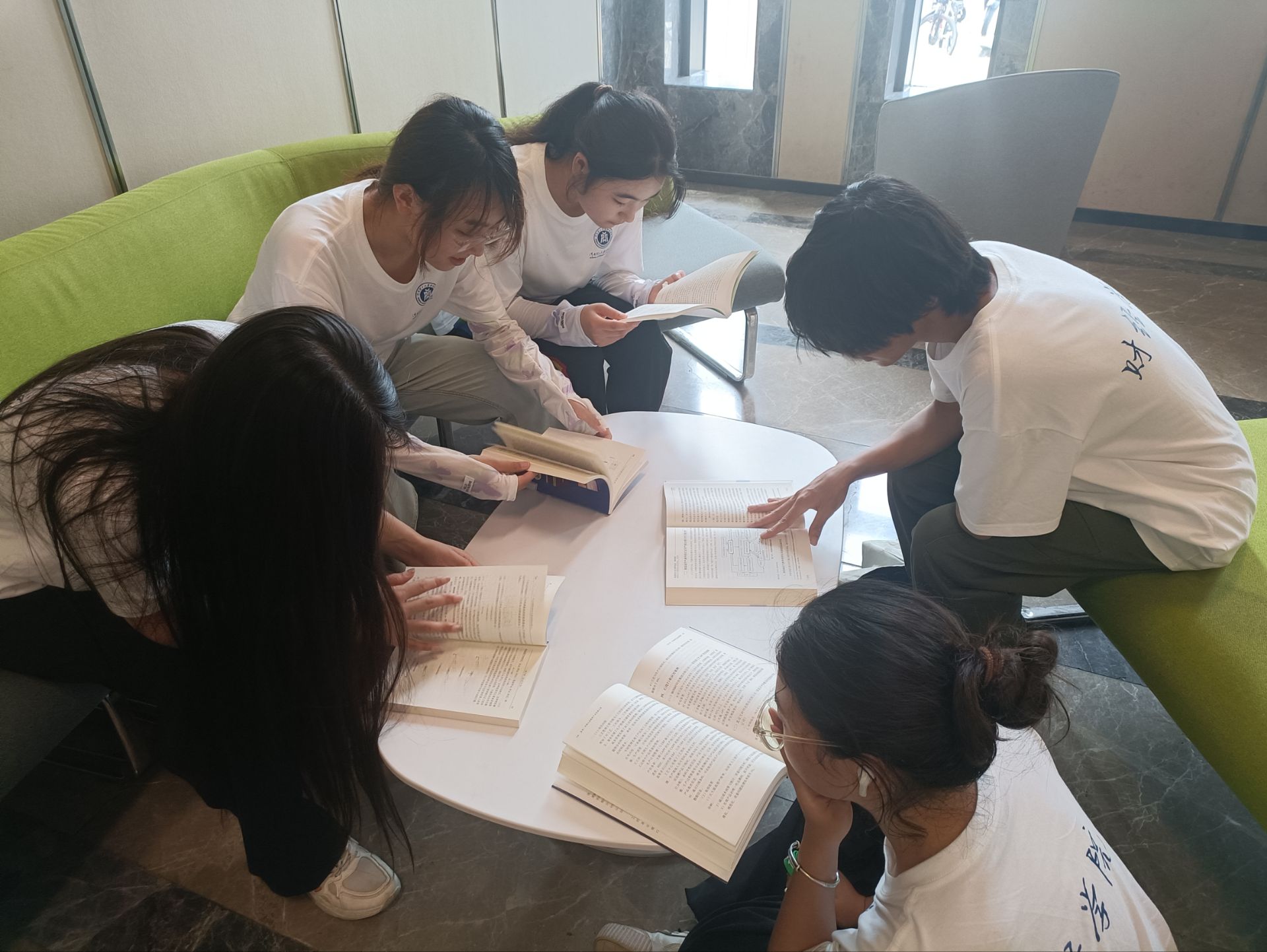 Ͷ폊(qing)r(nng)(sh)`l(xing)dՓW(xu)(x)Ͱl(f)